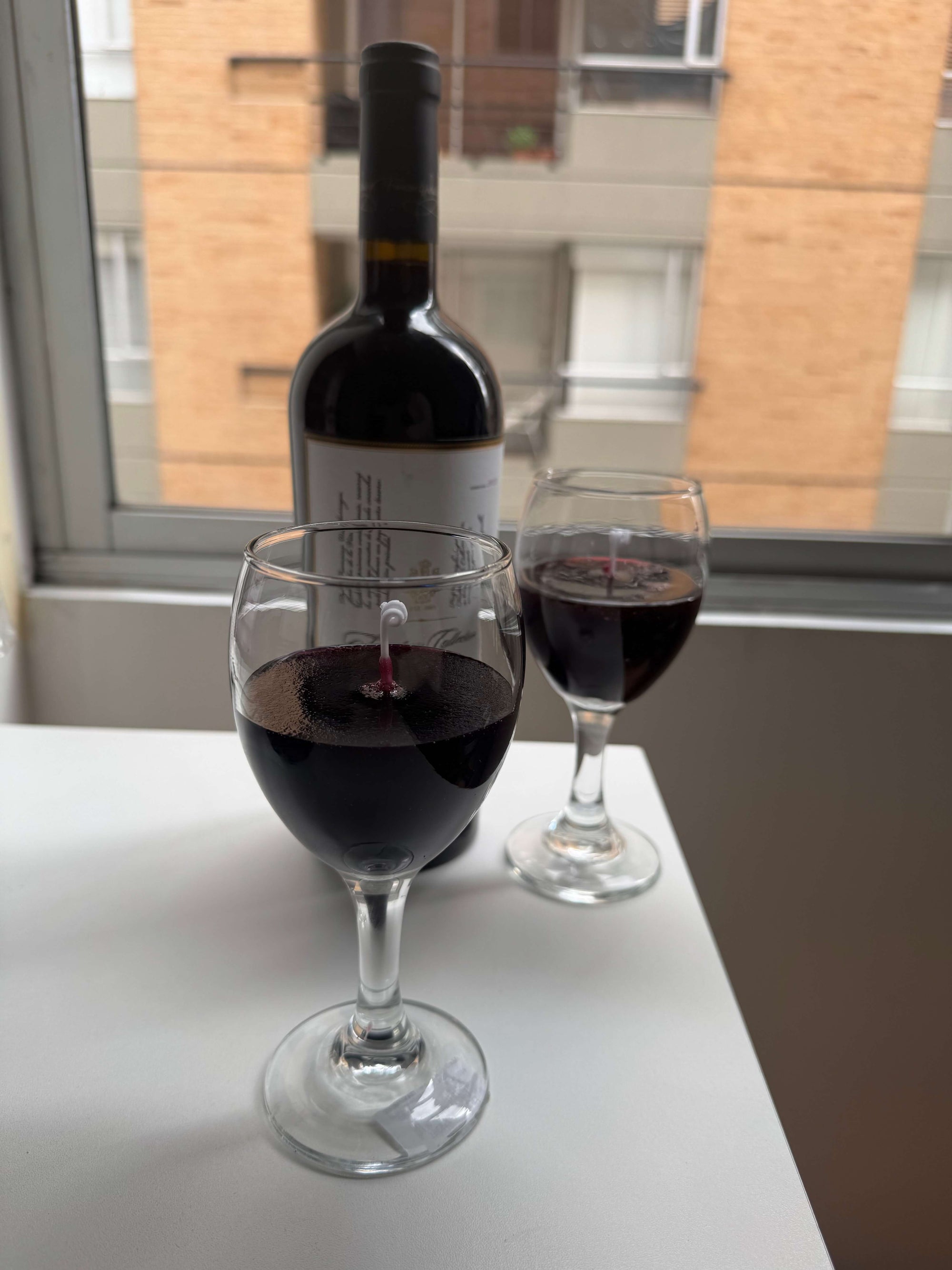 Sparkling red wine